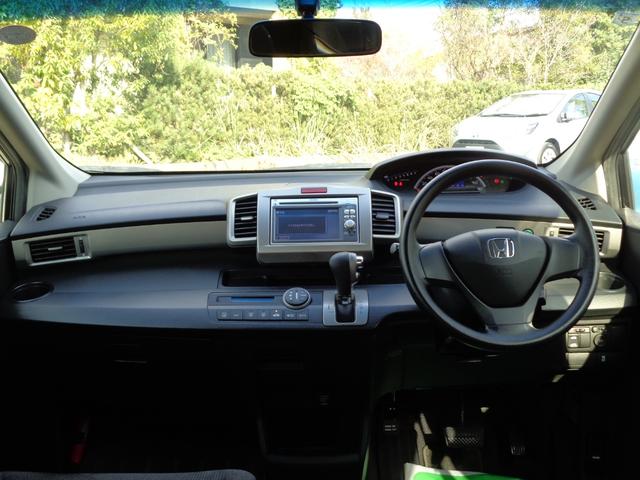 フリード 　ＧＨ　ワンオーナー　禁煙車　ワンセグナビ　バックカメラ　左側自動スライドドア　ＥＴＣ　ＨＩＤ　６人乗り　オートエアコン　オートライト　スマートキー　ＣＤ／ＤＶＤ（28枚目）