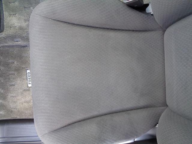 フリード 　ＧＨ　ワンオーナー　禁煙車　ワンセグナビ　バックカメラ　左側自動スライドドア　ＥＴＣ　ＨＩＤ　６人乗り　オートエアコン　オートライト　スマートキー　ＣＤ／ＤＶＤ（33枚目）