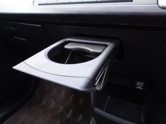 フリード 　ＧＨ　ワンオーナー　禁煙車　ワンセグナビ　バックカメラ　左側自動スライドドア　ＥＴＣ　ＨＩＤ　６人乗り　オートエアコン　オートライト　スマートキー　ＣＤ／ＤＶＤ（52枚目）