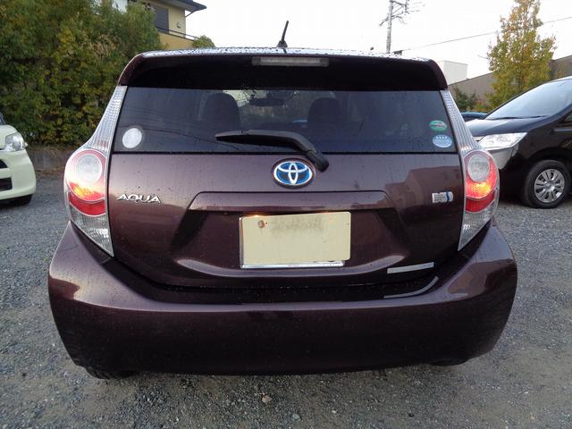 アクア Ｇ　ワンオーナー・禁煙車・フルセグナビ・ＤＶＤ再生・ＥＴＣ・スマートキー・ドライブレコーダー前後・アームレスト・オートライト（6枚目）