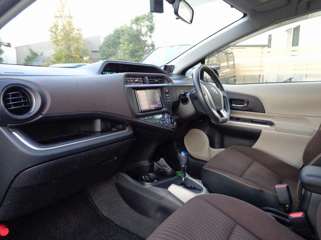 アクア Ｇ　ワンオーナー・禁煙車・フルセグナビ・ＤＶＤ再生・ＥＴＣ・スマートキー・ドライブレコーダー前後・アームレスト・オートライト（27枚目）