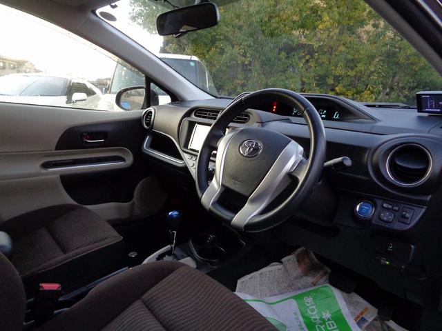 アクア Ｇ　ワンオーナー・禁煙車・フルセグナビ・ＤＶＤ再生・ＥＴＣ・スマートキー・ドライブレコーダー前後・アームレスト・オートライト（33枚目）