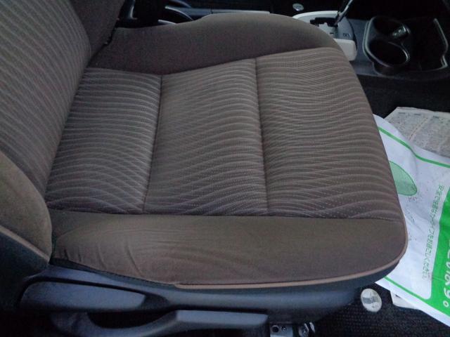 アクア Ｇ　ワンオーナー・禁煙車・フルセグナビ・ＤＶＤ再生・ＥＴＣ・スマートキー・ドライブレコーダー前後・アームレスト・オートライト（35枚目）