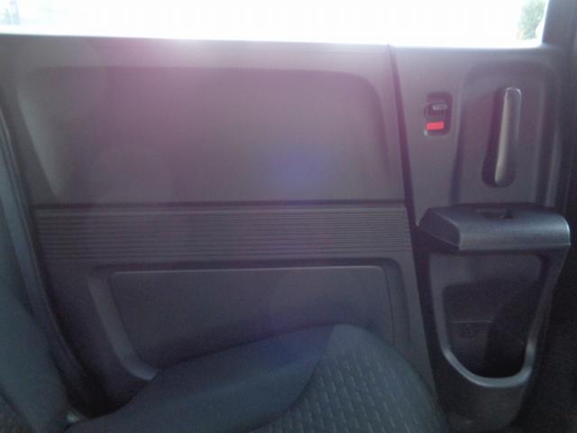 フリードスパイク Ｇ　ジャストセレクション　フルセグナビ・バックカメラ・タイヤ２０２４年製・片側電動スライドドア・スマートキー２個・オートライト・ＨＩＤ・オートエアコン（24枚目）