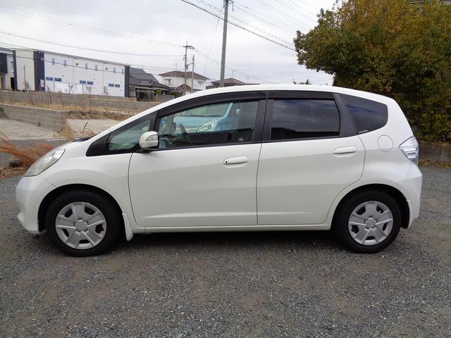 フィットハイブリッド スマートセレクション ワンセグナビ・バックカメラ・DVD視聴・スマートキー・HID・オートライト・オートクルーズコントロール(8枚目)