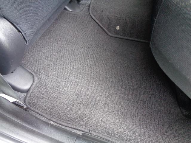 フィットハイブリッド スマートセレクション ワンセグナビ・バックカメラ・DVD視聴・スマートキー・HID・オートライト・オートクルーズコントロール(17枚目)