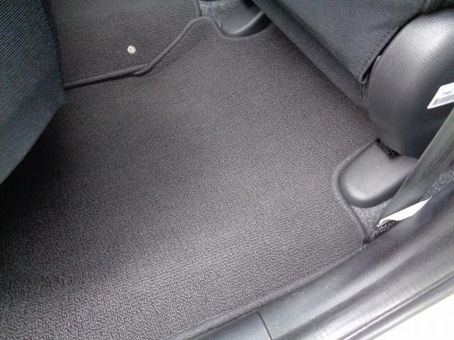 フィットハイブリッド スマートセレクション ワンセグナビ・バックカメラ・DVD視聴・スマートキー・HID・オートライト・オートクルーズコントロール(21枚目)