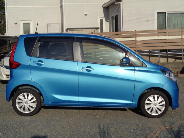 デイズ Ｘ　スマートキー　前後ドラレコ　アラウンドビューモニター　プッシュスタート　オートエアコン　禁煙車　フルセグナビ　Ｂｌｕｅｔｏｏｔｈオーディオ　ＣＤ　ＤＶＤ　ラジオ（3枚目）