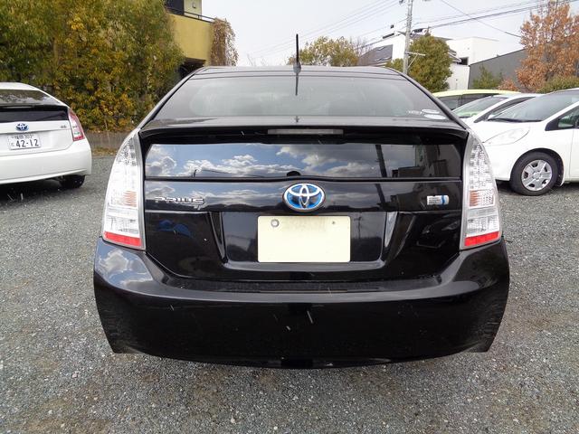 プリウス Ｌ　禁煙車・ワンセグポータブルナビ・ＥＴＣ・オートライト・スマートキー２個・ＡＵＸ・ＵＳＢ入力（6枚目）