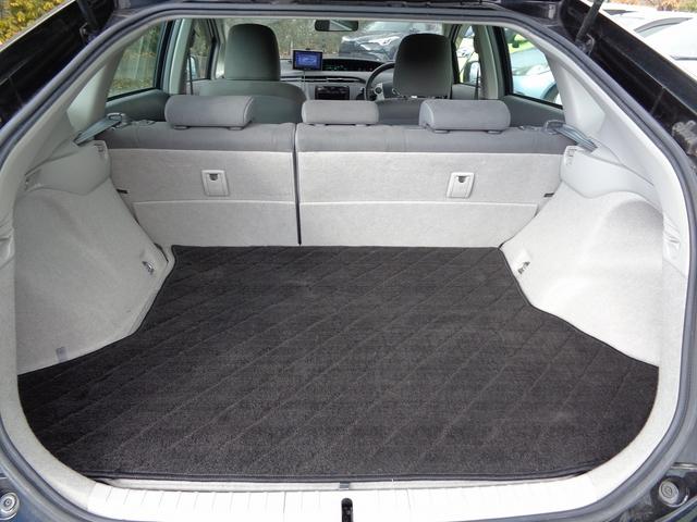 プリウス Ｌ　禁煙車・ワンセグポータブルナビ・ＥＴＣ・オートライト・スマートキー２個・ＡＵＸ・ＵＳＢ入力（13枚目）