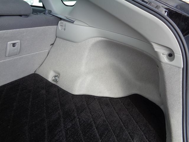 プリウス Ｌ　禁煙車・ワンセグポータブルナビ・ＥＴＣ・オートライト・スマートキー２個・ＡＵＸ・ＵＳＢ入力（15枚目）