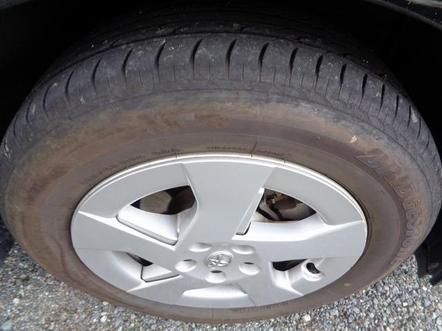 プリウス Ｌ　禁煙車・ワンセグポータブルナビ・ＥＴＣ・オートライト・スマートキー２個・ＡＵＸ・ＵＳＢ入力（45枚目）