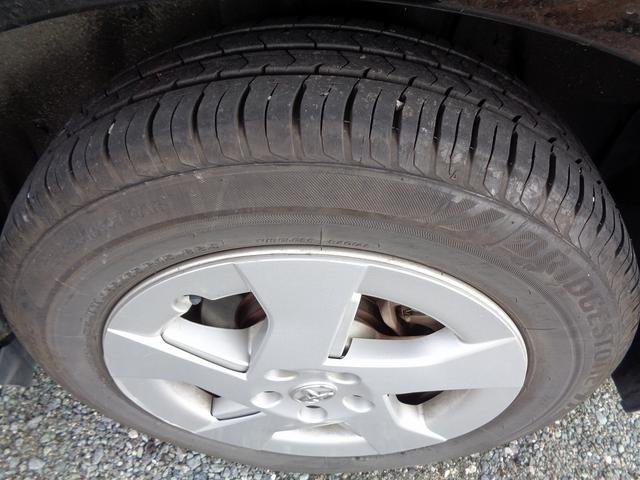 プリウス Ｌ　禁煙車・ワンセグポータブルナビ・ＥＴＣ・オートライト・スマートキー２個・ＡＵＸ・ＵＳＢ入力（47枚目）