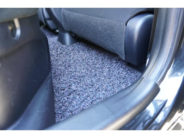 アクア Ｓ　フルセグナビ　フォグライト　ＨＩＤ　バックカメラ　Ｂｌｕｅｔｏｏｔｈオーディオ　ＥＴＣ　スマートキー　プッシュスタート　オートエアコン　オートライト（25枚目）