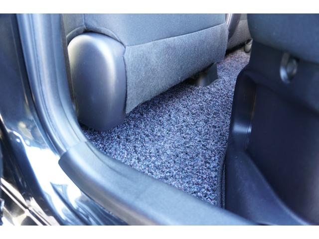 アクア Ｓ　フルセグナビ　フォグライト　ＨＩＤ　バックカメラ　Ｂｌｕｅｔｏｏｔｈオーディオ　ＥＴＣ　スマートキー　プッシュスタート　オートエアコン　オートライト（31枚目）