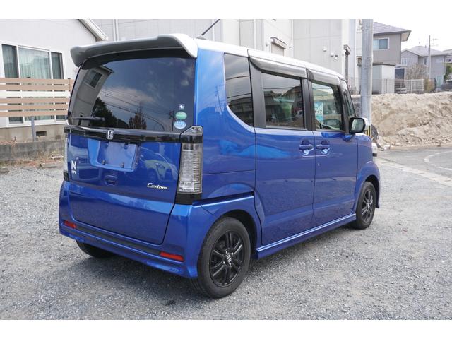 Ｎ－ＢＯＸカスタム Ｇ・Ｌパッケージ　ツートンカラー　ルーフシルバー　グリルブラック　ワンセグナビ　バックカメラ　ＥＴＣ　スマートキー２個　リア席サンシェード　ＨＩＤ　ＬＥＤルームランプ　１４インチアルミホイール（4枚目）