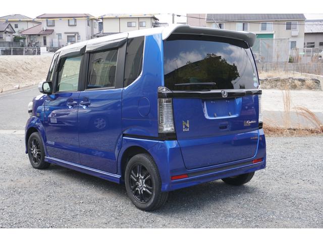 Ｎ－ＢＯＸカスタム Ｇ・Ｌパッケージ　ツートンカラー　ルーフシルバー　グリルブラック　ワンセグナビ　バックカメラ　ＥＴＣ　スマートキー２個　リア席サンシェード　ＨＩＤ　ＬＥＤルームランプ　１４インチアルミホイール（6枚目）