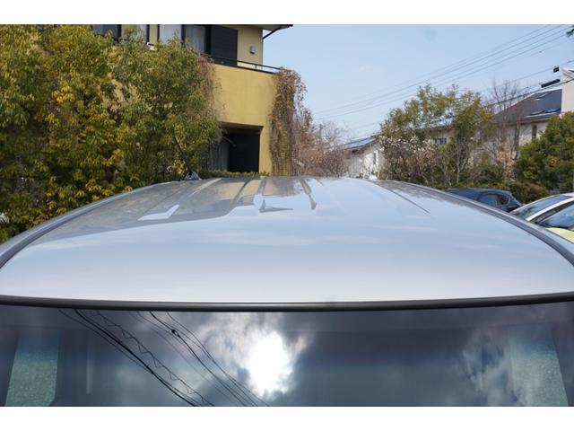 Ｎ－ＢＯＸカスタム Ｇ・Ｌパッケージ　ツートンカラー　ルーフシルバー　グリルブラック　ワンセグナビ　バックカメラ　ＥＴＣ　スマートキー２個　リア席サンシェード　ＨＩＤ　ＬＥＤルームランプ　１４インチアルミホイール（9枚目）