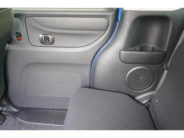 Ｎ－ＢＯＸカスタム Ｇ・Ｌパッケージ　ツートンカラー　ルーフシルバー　グリルブラック　ワンセグナビ　バックカメラ　ＥＴＣ　スマートキー２個　リア席サンシェード　ＨＩＤ　ＬＥＤルームランプ　１４インチアルミホイール（30枚目）