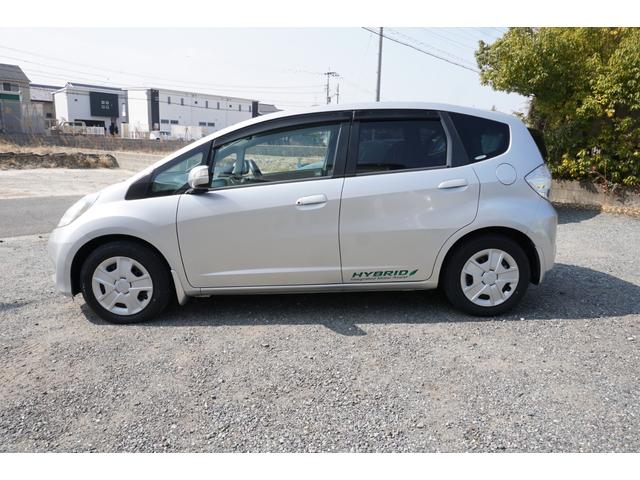 �[�ԑO������Ԍ������͊O�����邱�ƂŌo����팸���A�������S���ăJ�[���C�t�����y���ݒ����܂��B