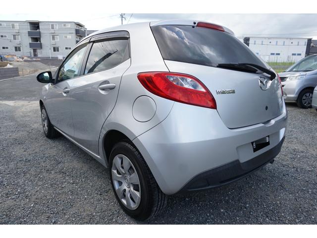 Mazda Demio 13C−V