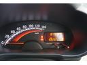 掲載前に車内の掃除機掛けとシートのシミ抜きと専用洗剤でシートクリーニング、ヘッドライトの黄ばみを除去しコーティング剤をヘッドライト表面に塗布、ブロアフォンモーターを外して清掃
