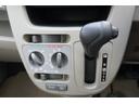 掲載前に車内の掃除機掛けとシートのシミ抜きと専用洗剤でシートクリーニング、ヘッドライトの黄ばみを除去しコーティング剤をヘッドライト表面に塗布、ブロアフォンモーターを外して清掃