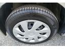 エアコンフィルター交換、洗車、フロアマット洗浄を行っています。外装は塗装の禿や目立つガリ傷などはなく艶があり小傷程度の綺麗な状態です。