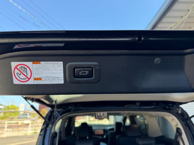 ヴェルファイア ２．５Ｚ　Ｇエディション　モデリスタ古エアロ純正１０型ナビ　後席モニター　セーフティセンス　レーダークルーズ　バックカメラ　ＥＴＣ２．０　　フルセグ　ドラレコ　シートベンチレーション　パワーシート　パワーバックドア（76枚目）