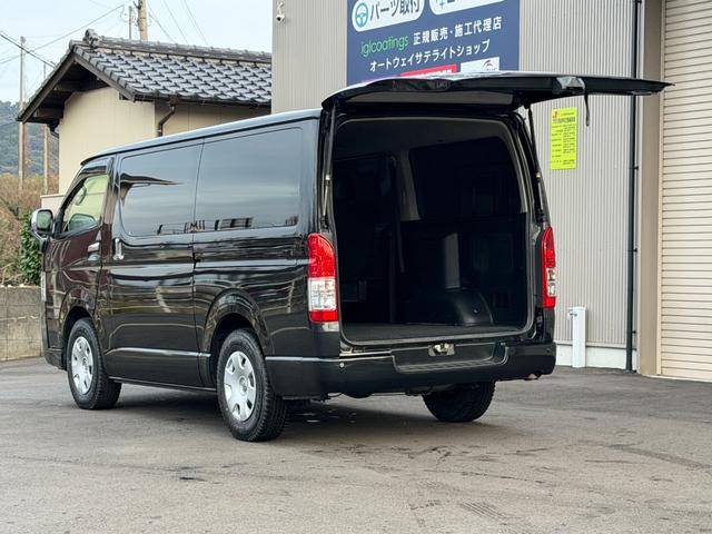 ハイエースバン スーパーＧＬ　ダークプライム　ナビ　ＴＶ　ＥＴＣ　Ｂｌｕｅｔｏｏｔｈオーディオ　スマートキー　ＬＥＤヘッドライト　両側スライドドア（10枚目）