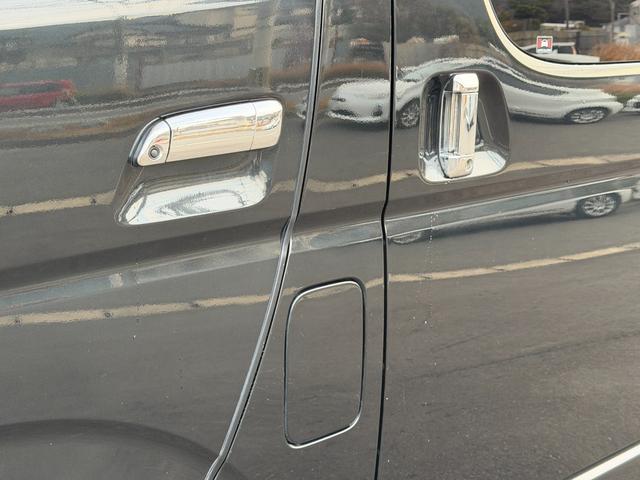 ハイエースバン スーパーＧＬ　ダークプライム　ナビ　ＴＶ　ＥＴＣ　Ｂｌｕｅｔｏｏｔｈオーディオ　スマートキー　ＬＥＤヘッドライト　両側スライドドア（16枚目）