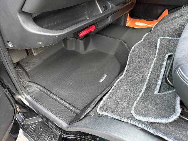 ハイエースバン スーパーＧＬ　ダークプライム　ナビ　ＴＶ　ＥＴＣ　Ｂｌｕｅｔｏｏｔｈオーディオ　スマートキー　ＬＥＤヘッドライト　両側スライドドア（42枚目）