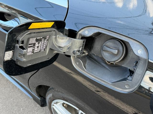 ＣＬＡクラス ＣＬＡ１８０　スポーツ　ナビ　ＴＶ　ＥＴＣ　Ｂｌｕｅｔｏｏｔｈ　ｃａｒｐｌａｙ　　バックカメラ　前後ドライブレコーダー　純正ＬＥＤヘッドライト　１８インチホイール　シートヒーター（17枚目）