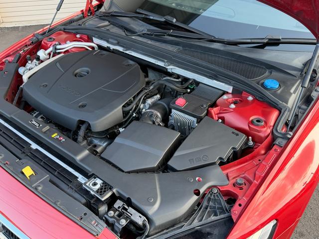 Ｖ６０ Ｔ５　モメンタム　８ＡＴ　ナビ　ＴＶ　ＥＴＣ２．０　Ｂｌｕｅｔｏｏｔｈ　ｃａｒｐｌａｙ　パワーバックドア　ＢＬＩＳ　ブラックレザーシート　純正アルミホイール　スマートキー　シートヒーター　ＬＥＤヘッドライト（32枚目）