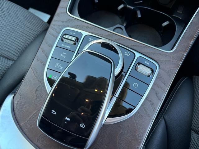 Ｃクラス Ｃ１８０アバンギャルド　後期モデル　レーダーセーフティーパッケージ　ｃａｒｐｌａｙ　コマンドシステム　ＴＶ　ＥＴＣ　純正アルミホイール　キーレスゴー　ＬＥＤヘッドライト（39枚目）