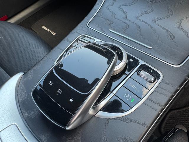 Ｃクラスステーションワゴン Ｃ２００　ステーションワゴン　スポーツ　レーダーセーフティーパッケージ　ブラックレザーシート　純正アルミホイール　キーレスゴー　運転席パワーシート　前席シートヒーター（41枚目）