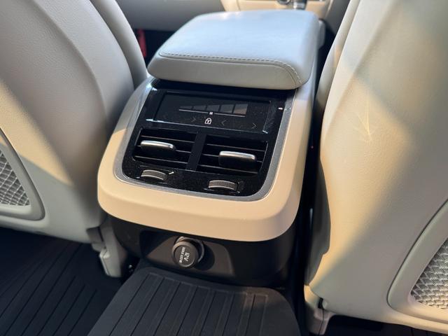 Ｖ６０ Ｔ５　インスクリプション　ナビ　ＴＶ　ＥＴＣ　Ｂｌｕｅｔｏｏｔｈ　ｃａｒｐｌａｙ　シートヒーター　シートクーラー　前後ドライブレコーダー　スマートキー（63枚目）