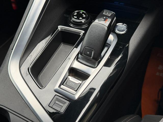 ５００８ ＧＴ　ブルーＨＤｉ　ナビ　ＴＶ　ＥＴＣ　Ｂｌｕｅｔｏｏｔｈ　ＬＥＤヘッドライト　バックカメラ　Ａｐｐｌｅ　Ｃａｒ　Ｐｌａｙ　パワーバックドア　サンルーフ　ファーストクラスパッケージ　ブラインドスポットモニター（43枚目）