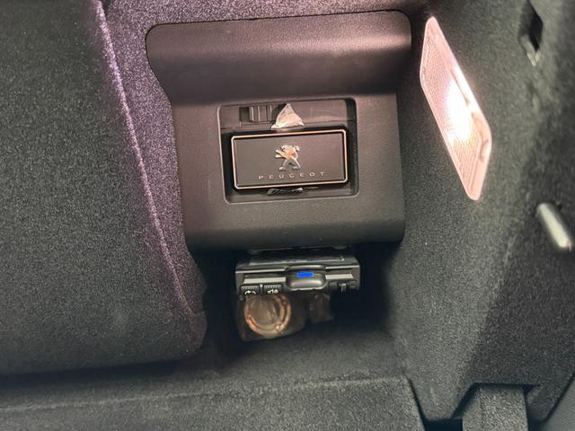 ５００８ ＧＴ　ブルーＨＤｉ　ナビ　ＴＶ　ＥＴＣ　Ｂｌｕｅｔｏｏｔｈ　ＬＥＤヘッドライト　バックカメラ　Ａｐｐｌｅ　Ｃａｒ　Ｐｌａｙ　パワーバックドア　サンルーフ　ファーストクラスパッケージ　ブラインドスポットモニター（47枚目）