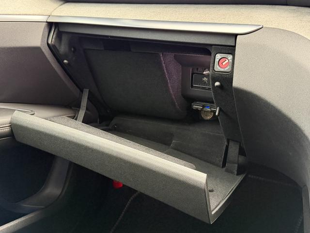 ５００８ ＧＴ　ブルーＨＤｉ　ナビ　ＴＶ　ＥＴＣ　Ｂｌｕｅｔｏｏｔｈ　ＬＥＤヘッドライト　バックカメラ　Ａｐｐｌｅ　Ｃａｒ　Ｐｌａｙ　パワーバックドア　サンルーフ　ファーストクラスパッケージ　ブラインドスポットモニター（48枚目）