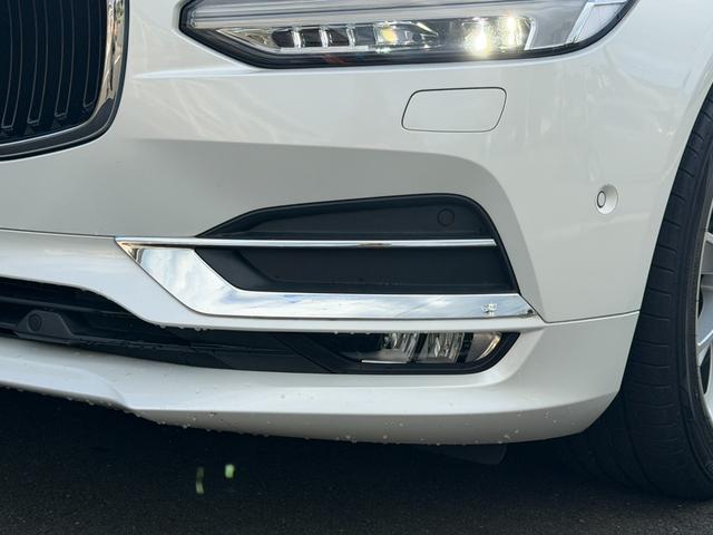 Ｖ９０ Ｔ５　モメンタム　ナビ　ＴＶ　ＥＴＣ２．０　Ｂｌｕｅｔｏｏｔｈ　ＣａｒＰｌａｙ　レザーシート　アダクティブクルーズコントロール　パワーバックドア　ブラインドスポットモニター（14枚目）