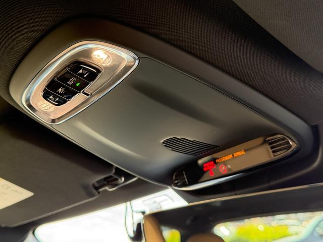 Ｖ９０ Ｔ５　モメンタム　ナビ　ＴＶ　ＥＴＣ２．０　Ｂｌｕｅｔｏｏｔｈ　ＣａｒＰｌａｙ　レザーシート　アダクティブクルーズコントロール　パワーバックドア　ブラインドスポットモニター（48枚目）