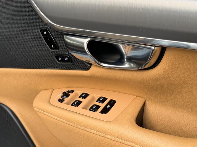 Ｖ９０ Ｔ５　モメンタム　ナビ　ＴＶ　ＥＴＣ２．０　Ｂｌｕｅｔｏｏｔｈ　ＣａｒＰｌａｙ　レザーシート　アダクティブクルーズコントロール　パワーバックドア　ブラインドスポットモニター（50枚目）