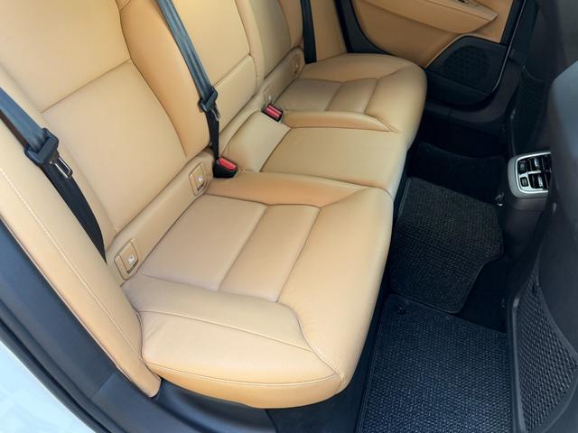 Ｖ９０ Ｔ５　モメンタム　ナビ　ＴＶ　ＥＴＣ２．０　Ｂｌｕｅｔｏｏｔｈ　ＣａｒＰｌａｙ　レザーシート　アダクティブクルーズコントロール　パワーバックドア　ブラインドスポットモニター（67枚目）