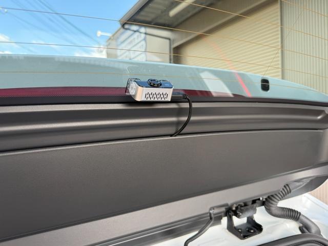 Ｖ９０ Ｔ５　モメンタム　ナビ　ＴＶ　ＥＴＣ２．０　Ｂｌｕｅｔｏｏｔｈ　ＣａｒＰｌａｙ　レザーシート　アダクティブクルーズコントロール　パワーバックドア　ブラインドスポットモニター（79枚目）