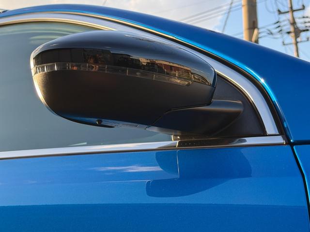 308 SW GT ブルーHDi TV youtube再生 carplay ビルシュタイン車高調 社外18インチアルミホイール パワーバックドア スマートキー プッシュスタート(17枚目)