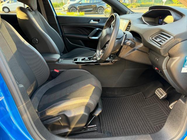 308 SW GT ブルーHDi TV youtube再生 carplay ビルシュタイン車高調 社外18インチアルミホイール パワーバックドア スマートキー プッシュスタート(56枚目)