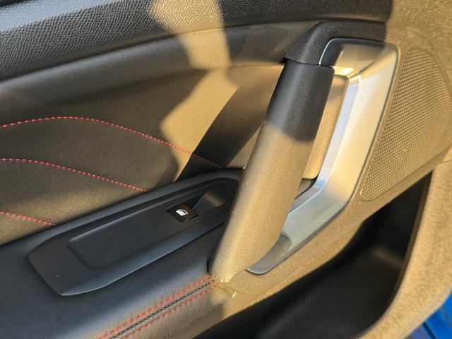 308 SW GT ブルーHDi TV youtube再生 carplay ビルシュタイン車高調 社外18インチアルミホイール パワーバックドア スマートキー プッシュスタート(63枚目)