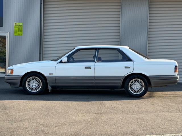 ルーチェ V6-2000 リミテッド オートエアコン スイングルーバー 減衰力調整サスペンション カセットテープスロット ラジオ ETC(5枚目)