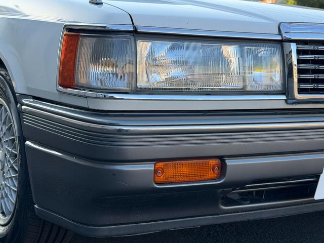 ルーチェ V6-2000 リミテッド オートエアコン スイングルーバー 減衰力調整サスペンション カセットテープスロット ラジオ ETC(10枚目)